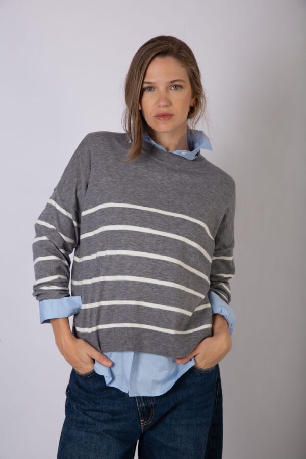 SWEATER CORTO RAYADO ESCOTE REDONDO - Imagen 2