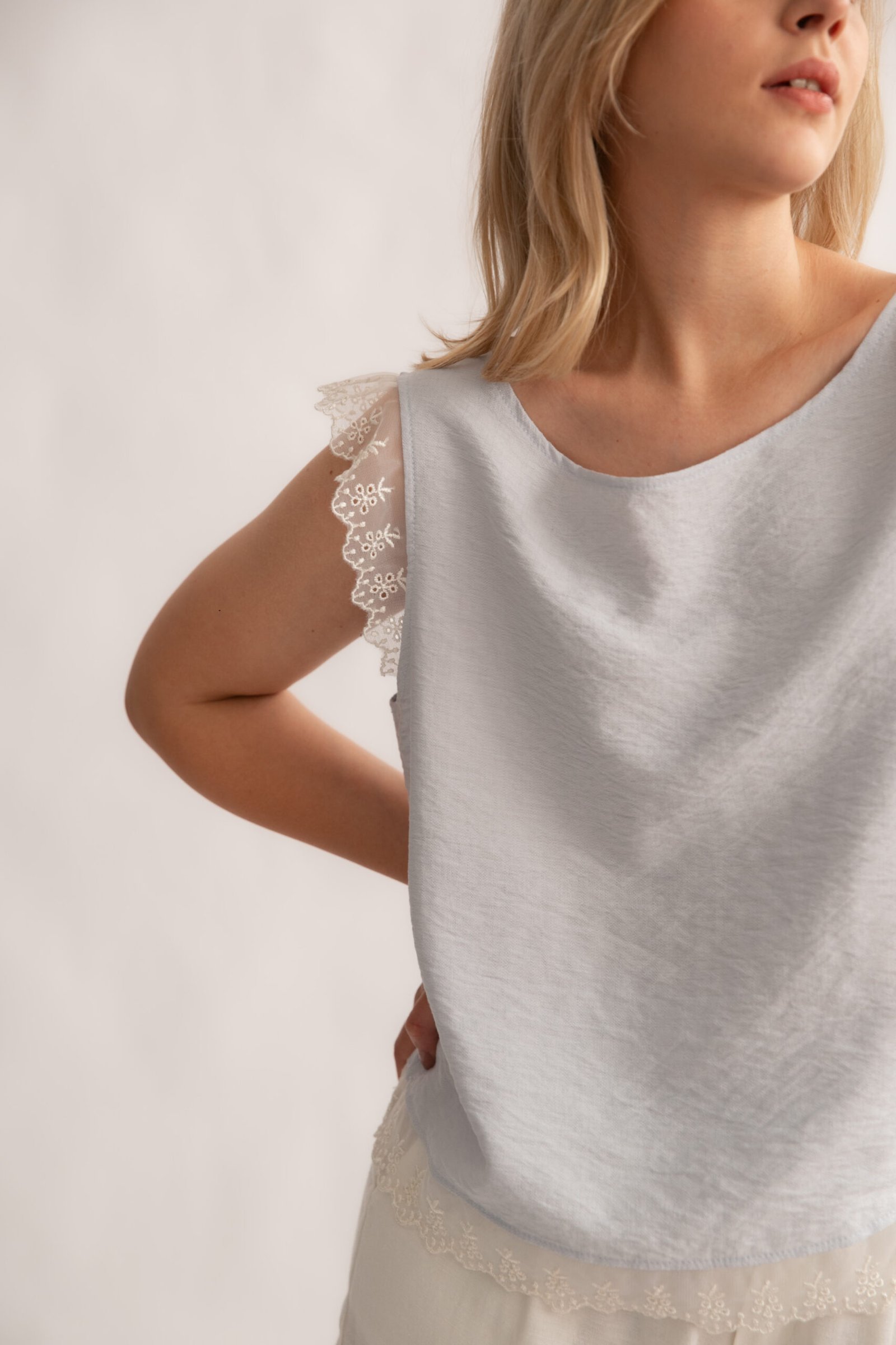 MUSCULOSA LARA