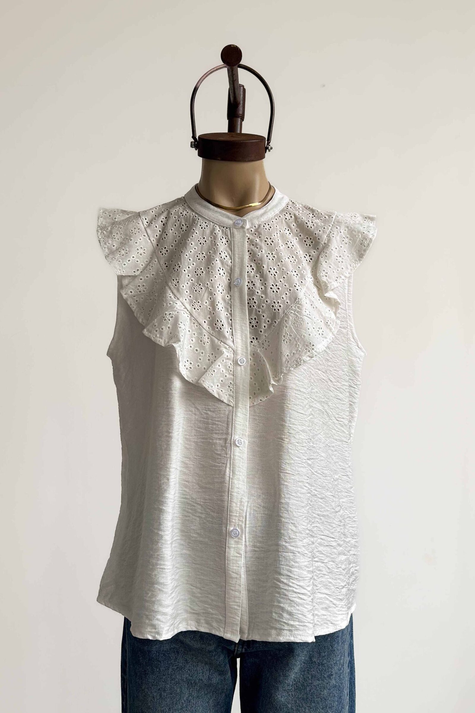 BLUSA MARISA CON BRODERIE